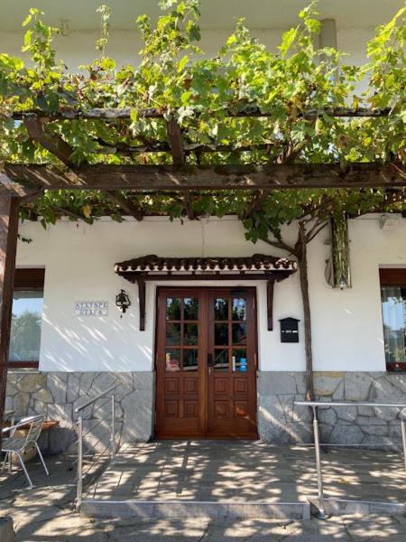 Atxispe Etxea Casa Rural Laukiz Exterior photo